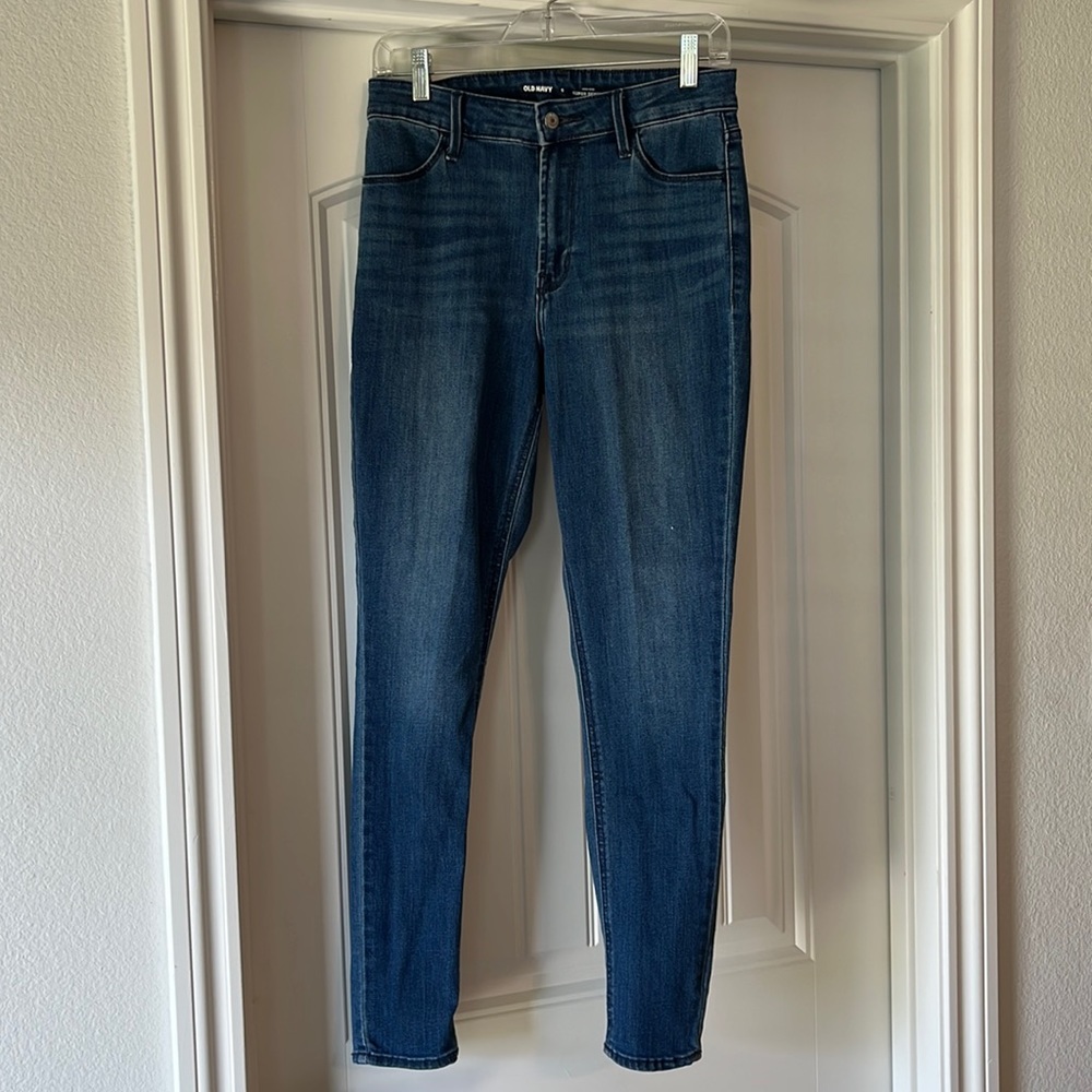 Old Navy - High Rise Super Skinny